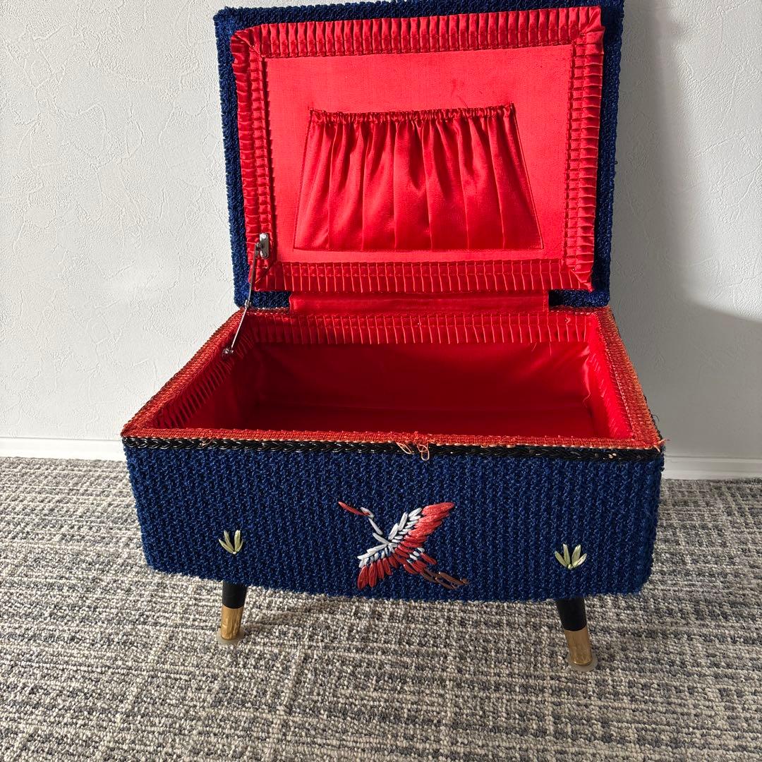 アンティーク　レトロ　チェスト　鶴　昭和レトロ裁縫箱　和柄　脚付