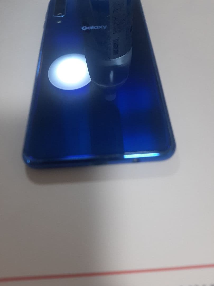 【美品】Galaxy A7 ブルー 本体