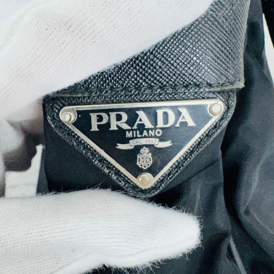✨PRADA✨プラダ✨ブラック✨ナイロン✨三角ロゴプレート✨ショルダーバッグ✨
