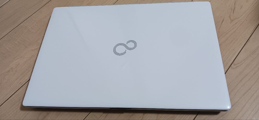 注)メモリ、SSDなし！ 富士通 LIFEBOOK ホワイト ノートPC