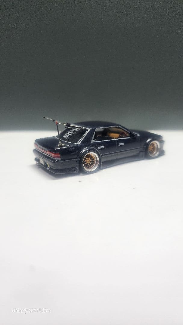 ホットウィール　日産ローレル改造～！ローダウン～！BBS深リム～！