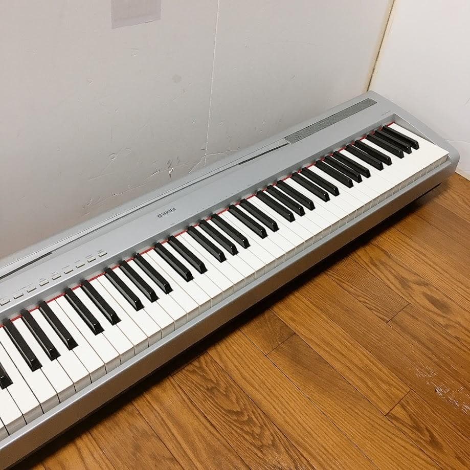 ヤマハ YAMAHA P-95 電子ピアノ 88鍵盤 シルバー 2011年製