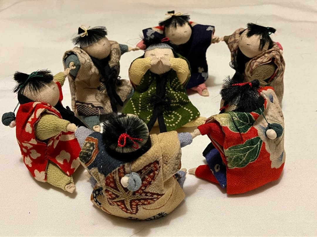 ちりめん古布の手作り人形　かごめかごめ