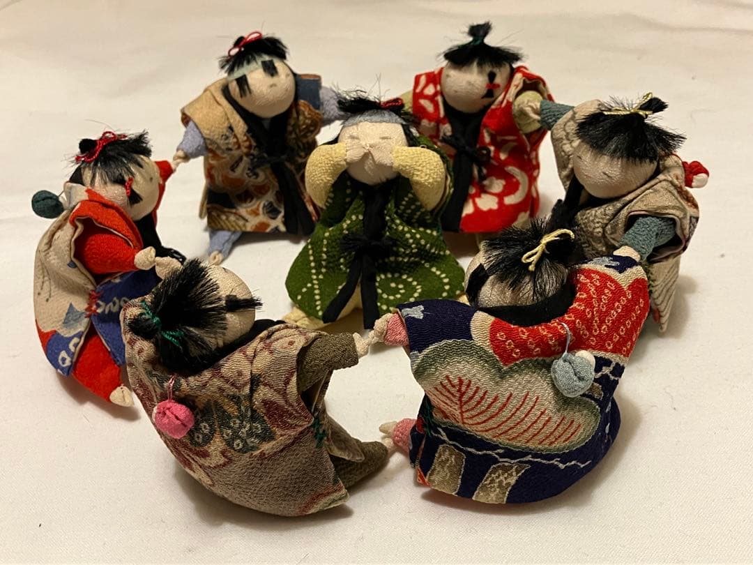 ちりめん古布の手作り人形　かごめかごめ