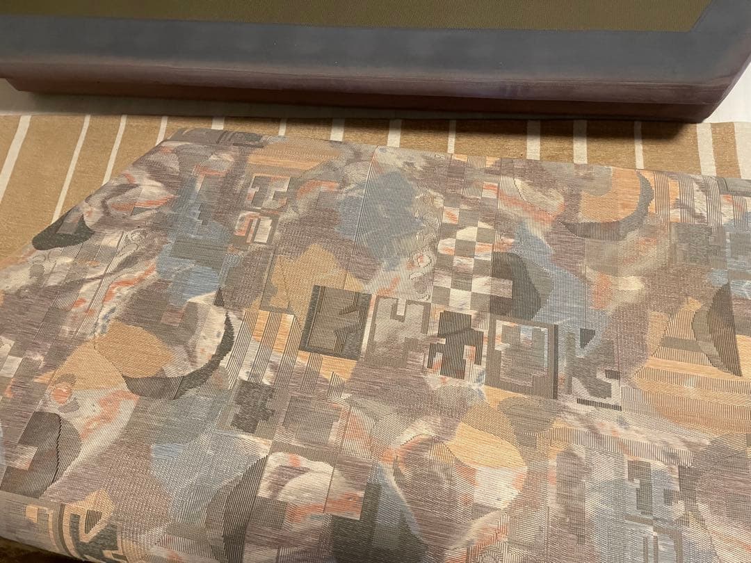 引き取り限定！オシャレデザイン3人掛けソファー