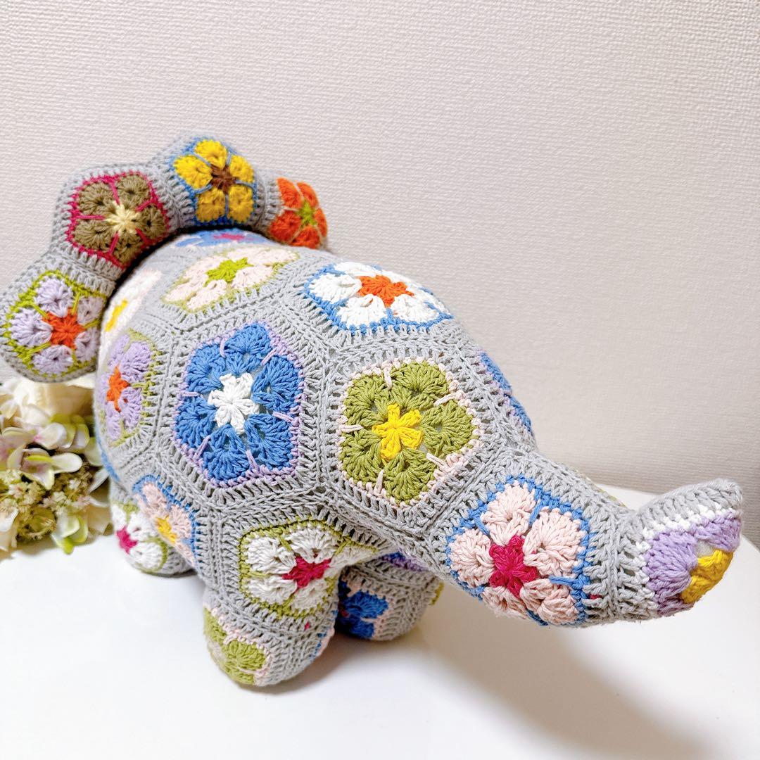 アフリカンフラワー❁⃘*.゜大きなトリケラトプス編みぐるみ❁⃘*.65cm