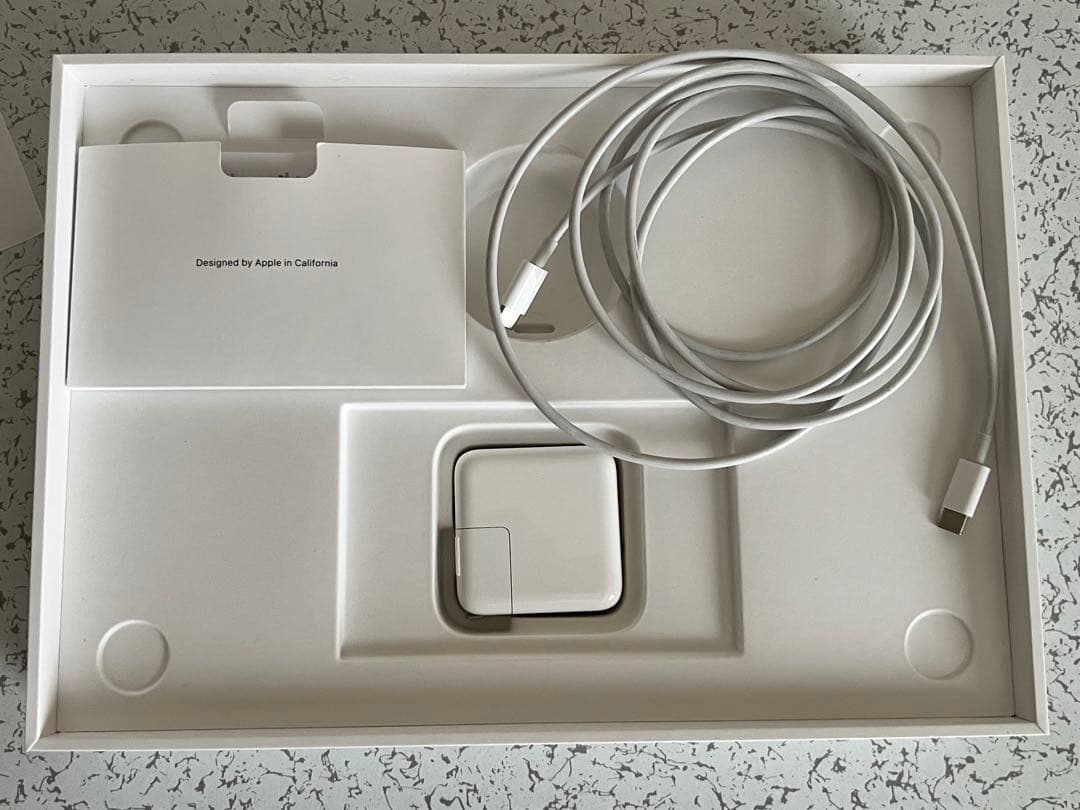 2020 M1チップ搭載Apple MacBook Air 13インチ