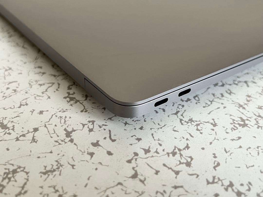 2020 M1チップ搭載Apple MacBook Air 13インチ