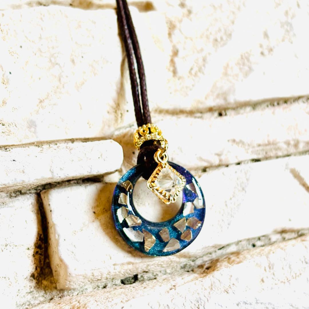 No.2072★ハンドメイド★ニュアンス☆キラキラ☆レジンネックレス