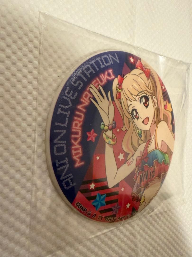 【夏樹みくる】アイカツ アニON マグネット付きバッジ