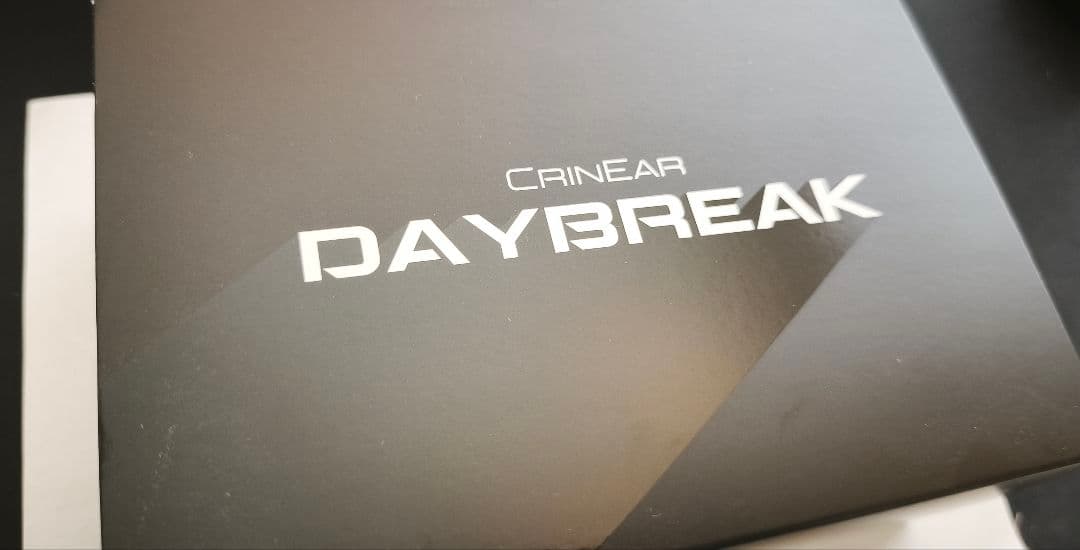 CRINEAR DAYBREAK 4.4mm/3.5mm 有線イヤホン