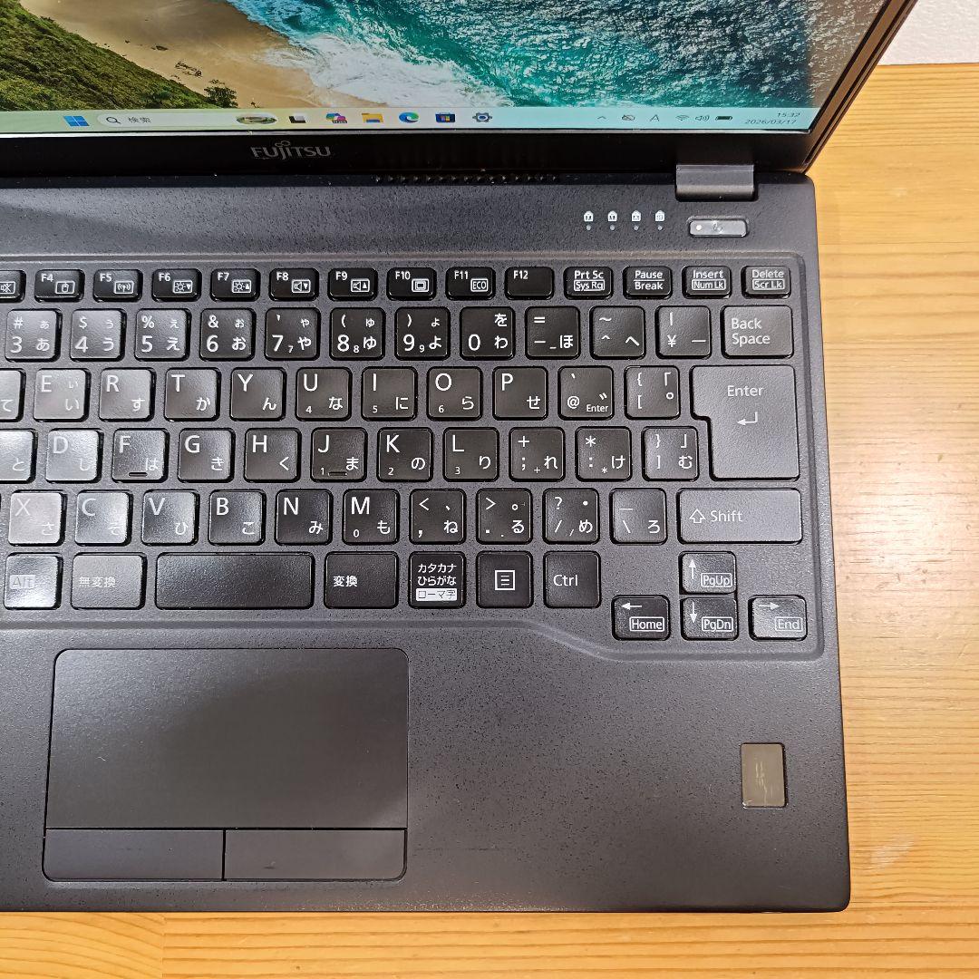 【美品】富士通 U9310 10世代 i7 SSD256GB メモリ16GB 黒