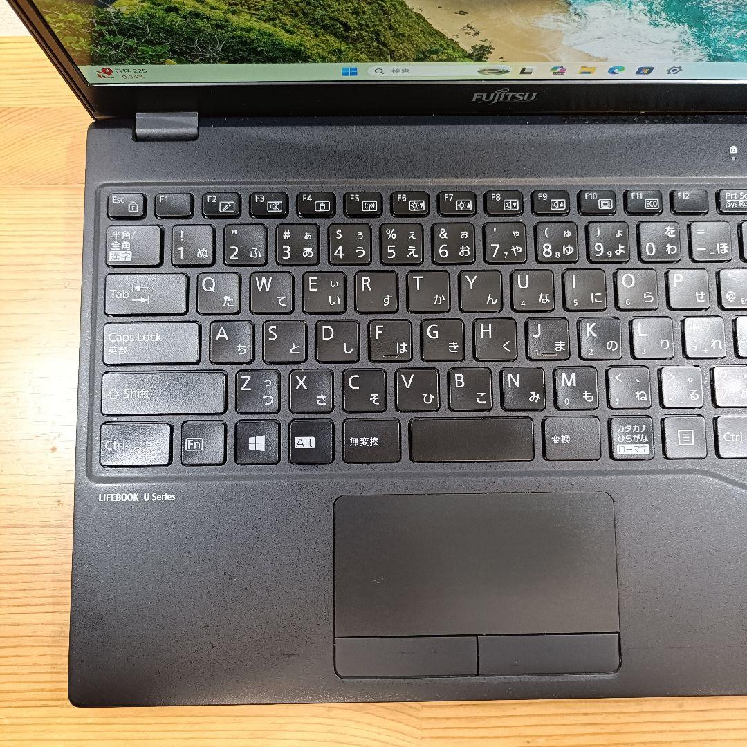 【美品】富士通 U9310 10世代 i7 SSD256GB メモリ16GB 黒
