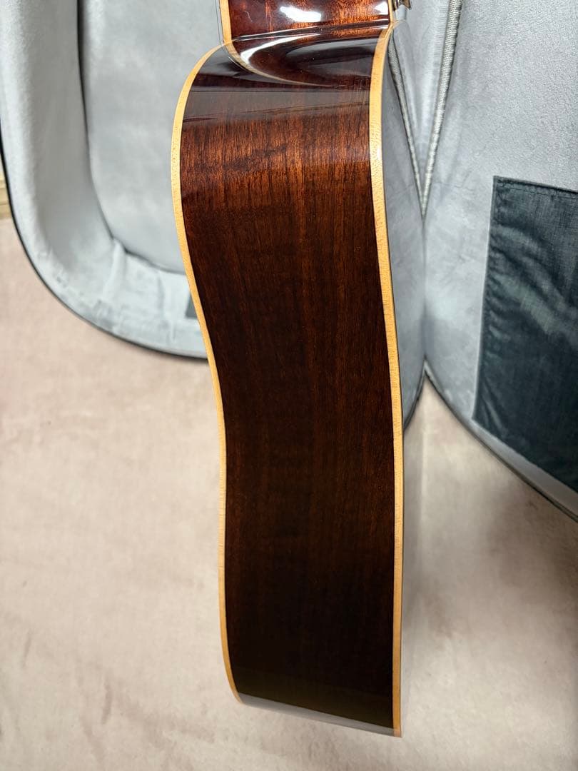 アコースティックギター James J-500L VNT ギターケース付き