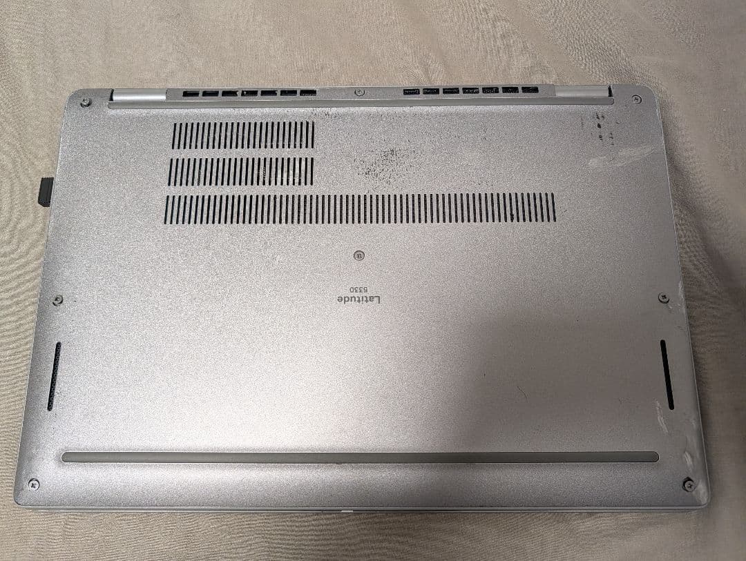 Dell 5330 12世代 i7 32GBメモリ256GB容量