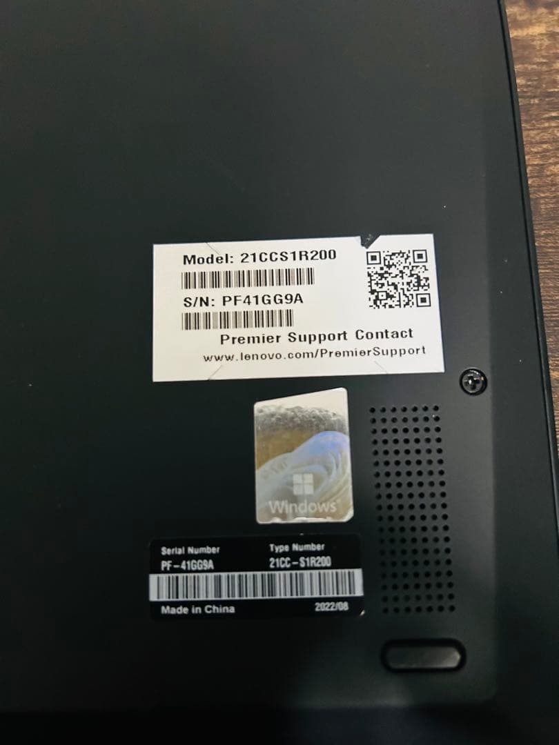 美品 ThinkPad X1 Carbon Gen10 i5 16GB オフィス