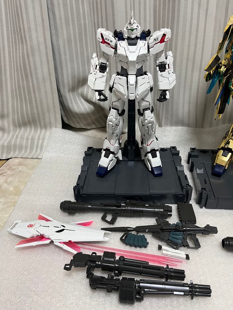 2機セット　PG1/60 ユニコーンガンダム1号機　、PG1/60 フェネクス