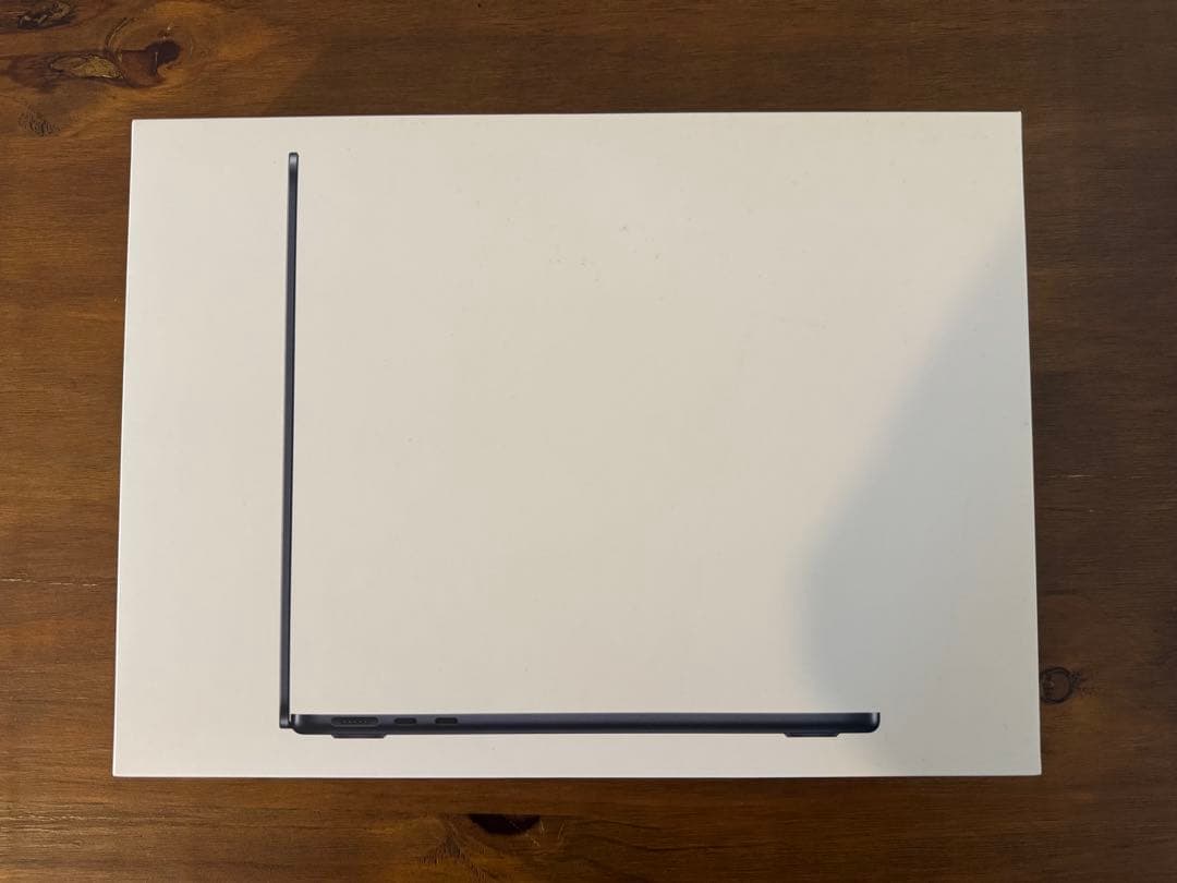MacBook本体 MacBook Air 2022 M2 8GB/256GB