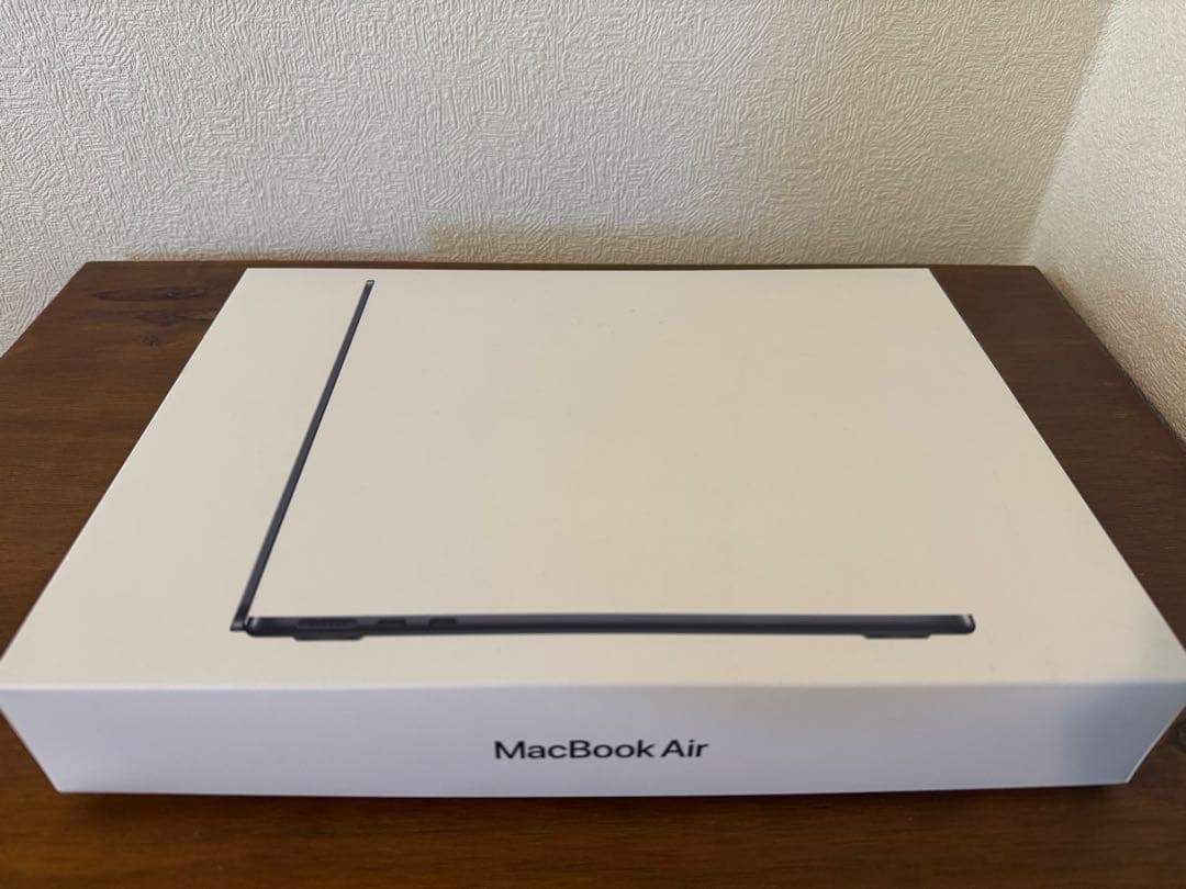 MacBook本体 MacBook Air 2022 M2 8GB/256GB