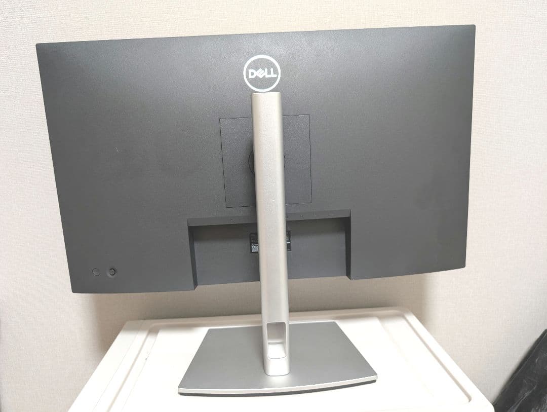 DELL　4Kモニター P2721Q　27インチ