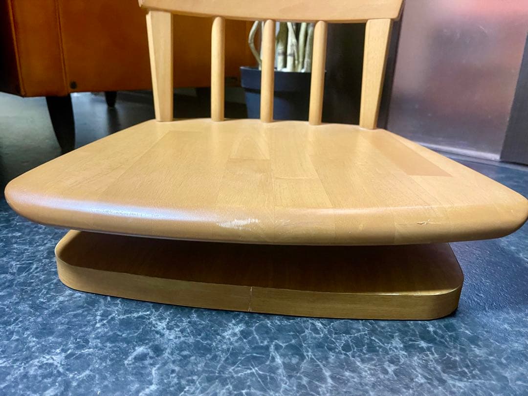 珍しい！　コクヨ KOKUYO 木製 回転式 座椅子 廃盤品