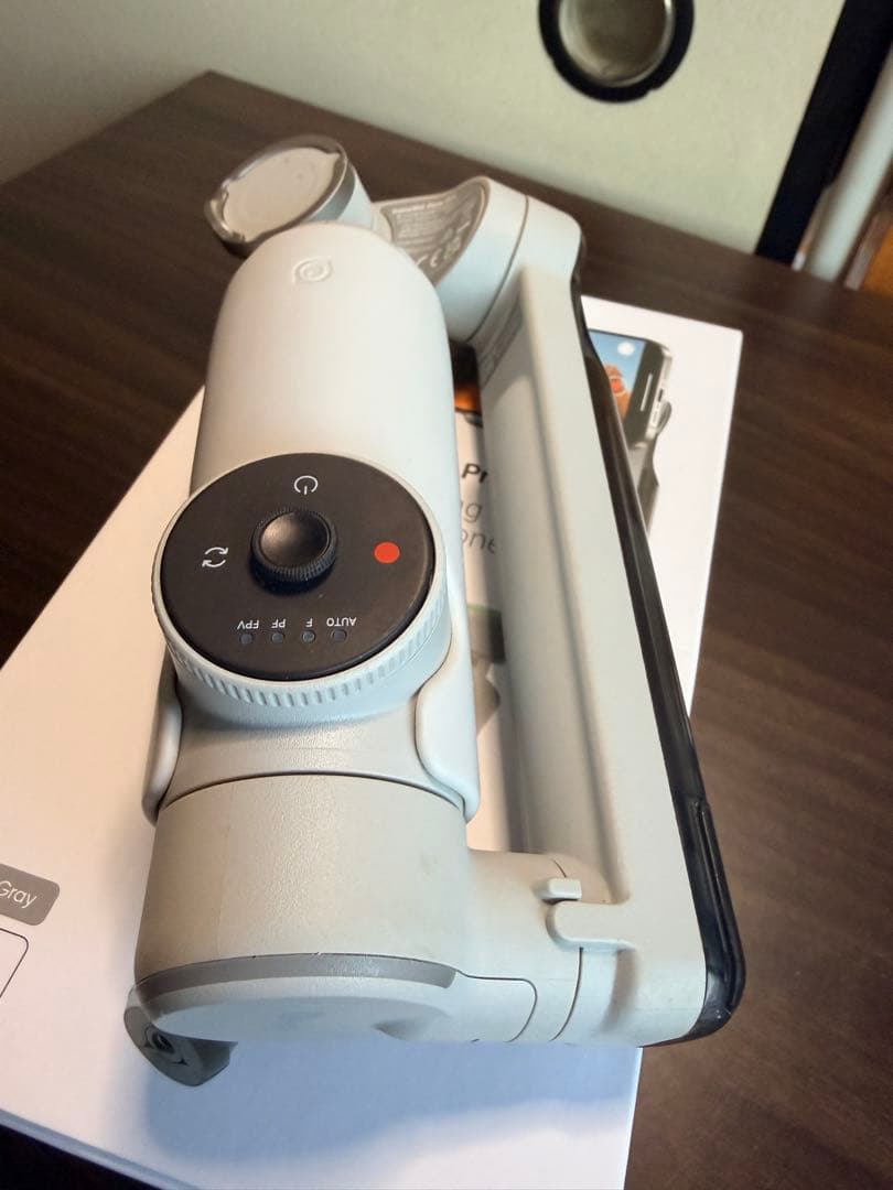 Insta360 Flow Pro｜iPhone用ジンバル スタビライザー