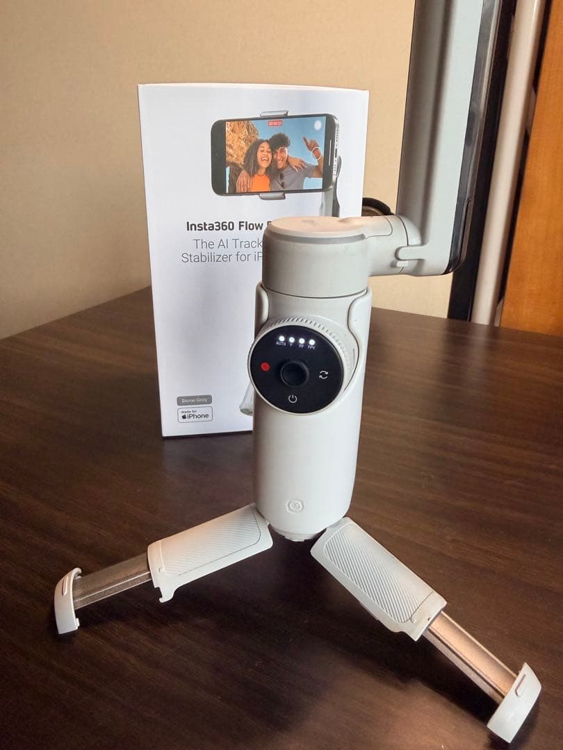 Insta360 Flow Pro｜iPhone用ジンバル スタビライザー