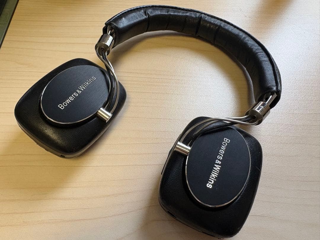 ジャンク品：Bowers & Wilkins P5 wireless