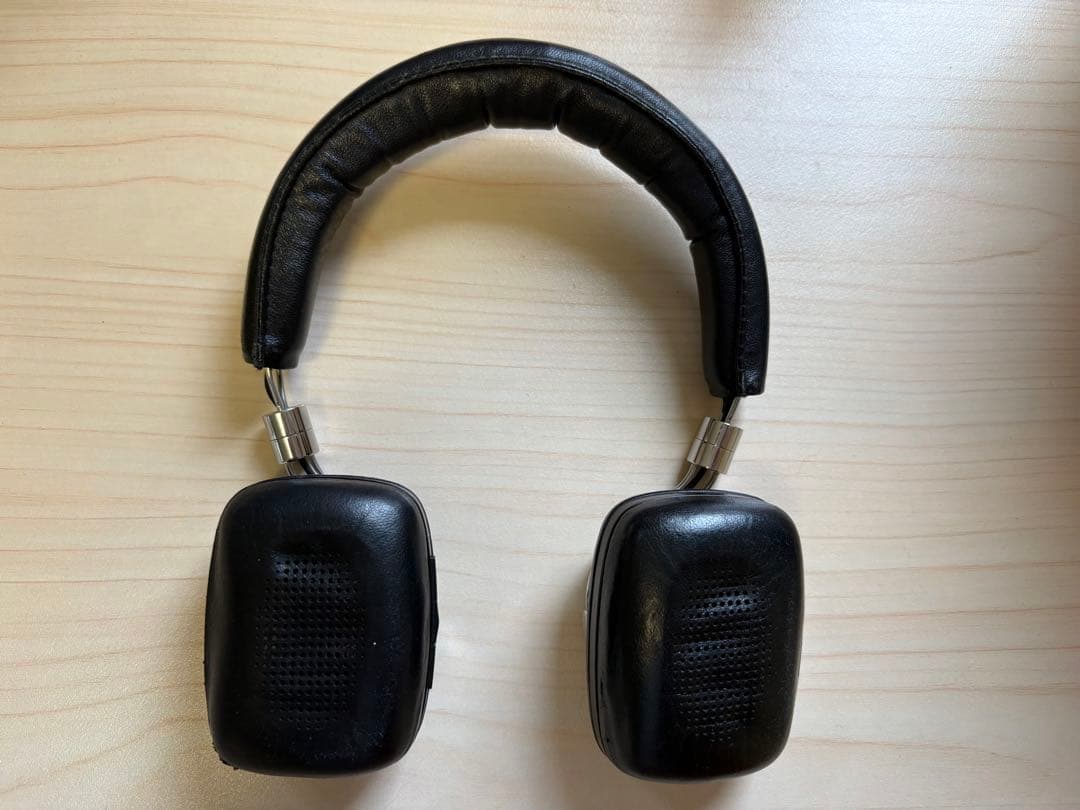 ジャンク品：Bowers & Wilkins P5 wireless