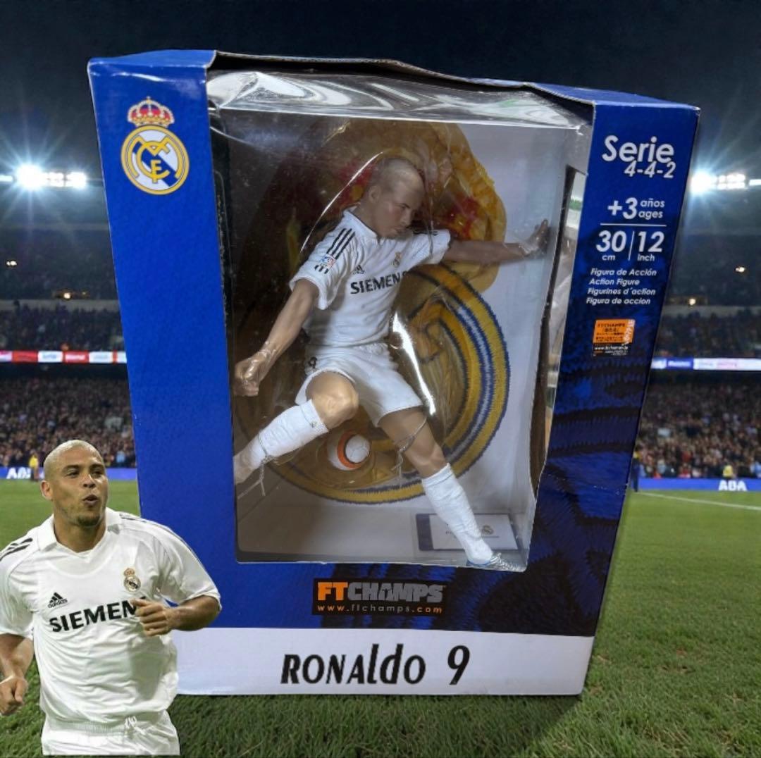 【未開封品】ロナウド9 レアルマドリード FTCHAMPS フィギュア
