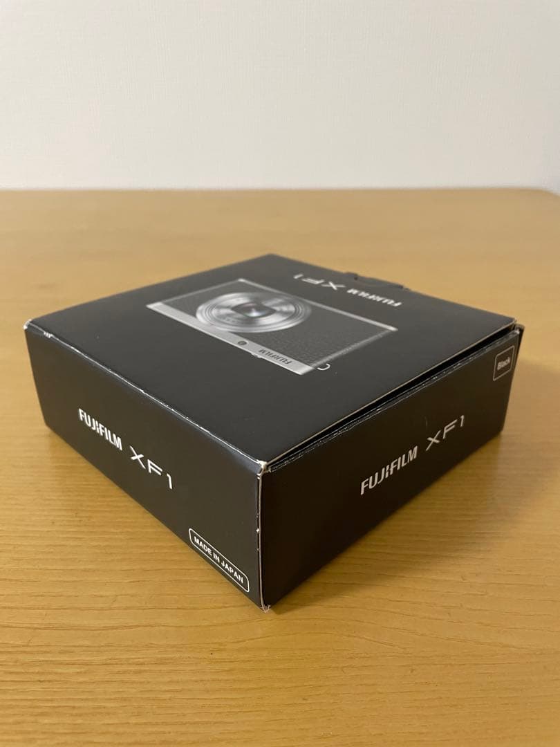 美品 FUJIFILM XF1 ブラック コンパクトデジタルカメラ