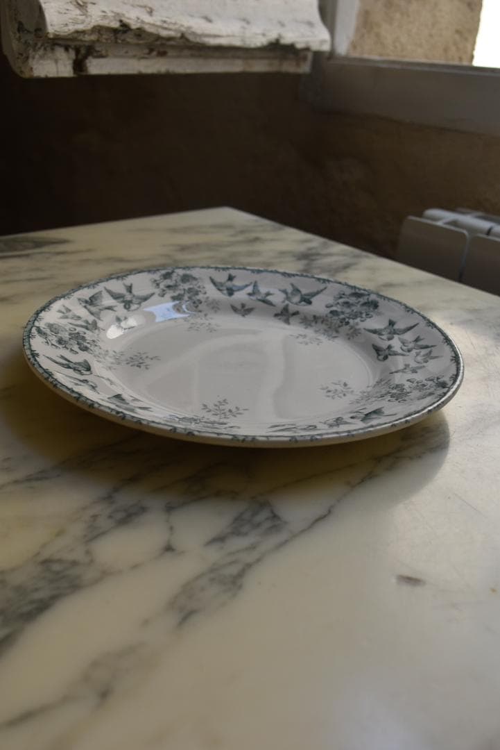 美品　MONTIGNYプレート　 ショワジールロワ　フランスアンティーク