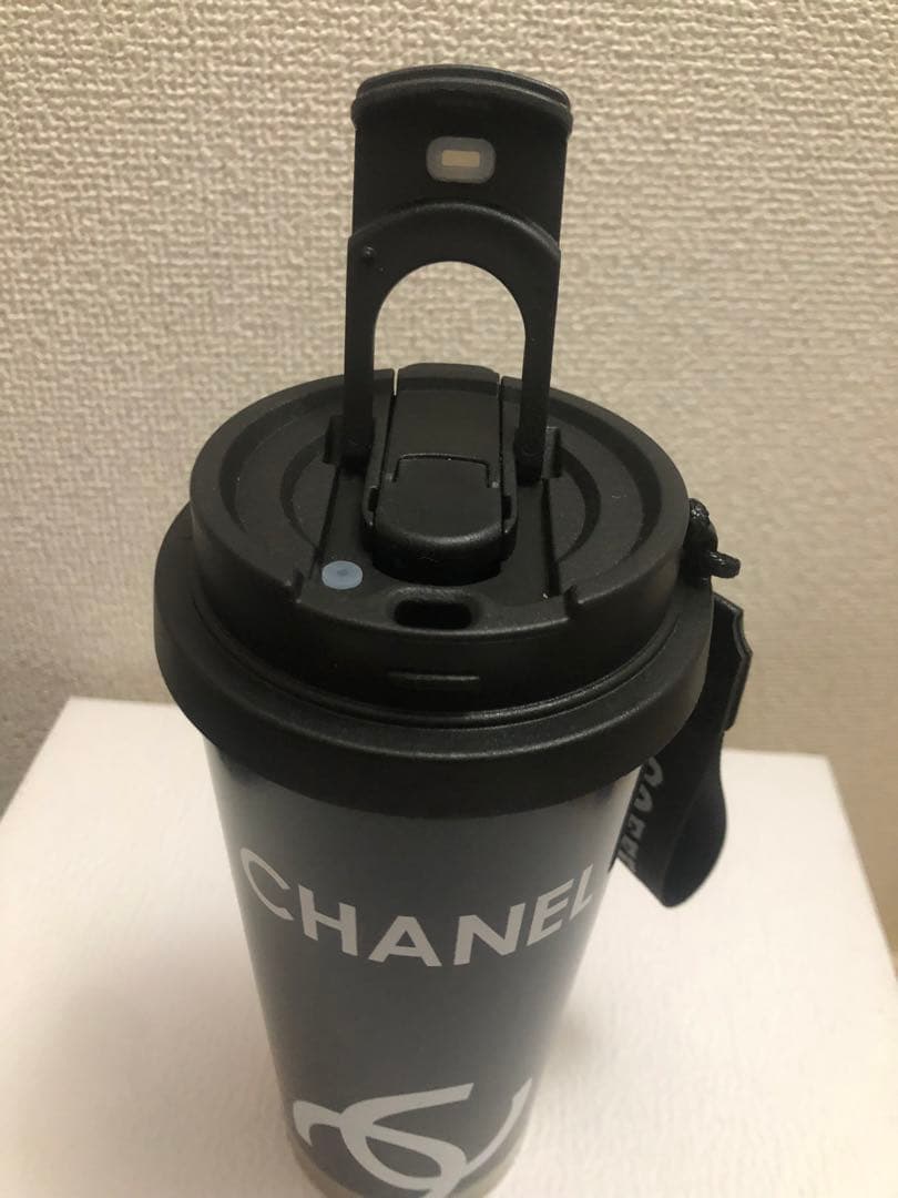 シャネル ノベルティ マグカップ