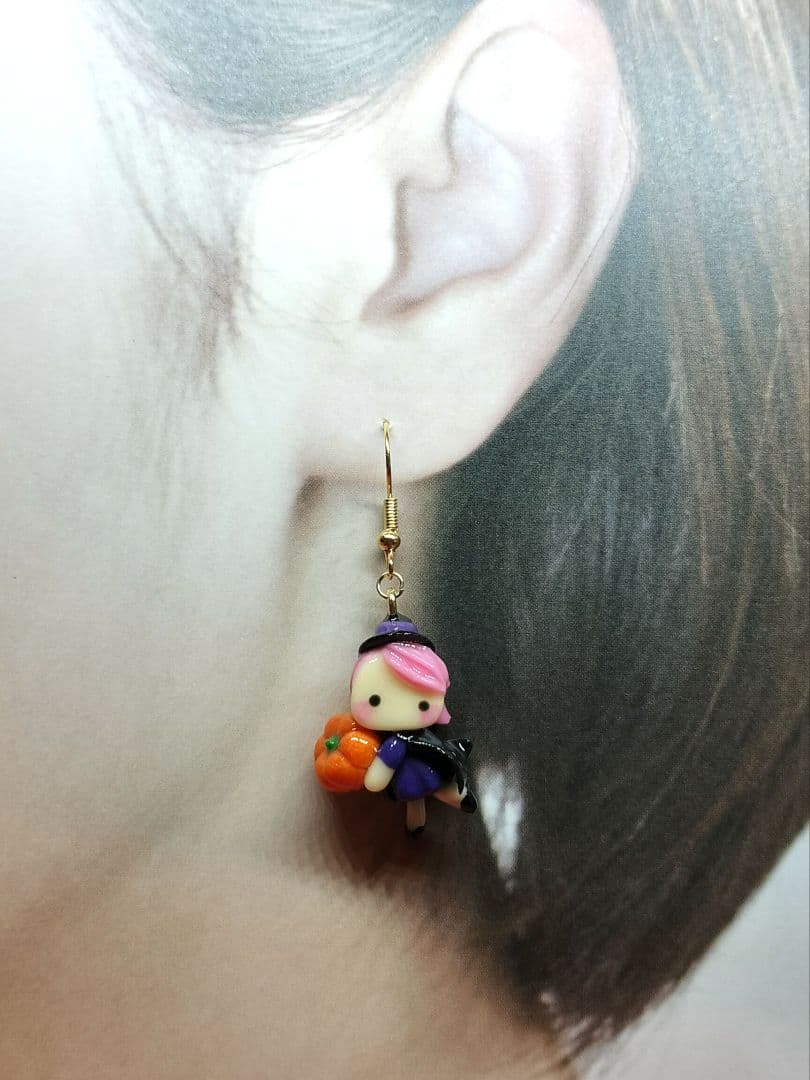 ハロウィン　魔女とパンプキンピアス