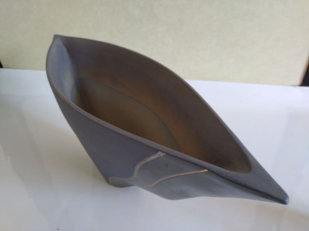 2 小林正明 作　陶器　花器　池坊　華道具　フラワーベース　花瓶 グレー 流線型