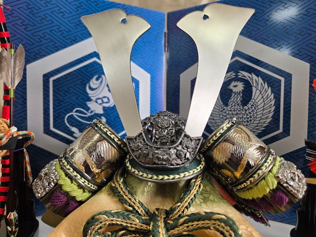 【展示品限り】五月人形　兜　くわ型　収納飾り　※閉店セール　S13