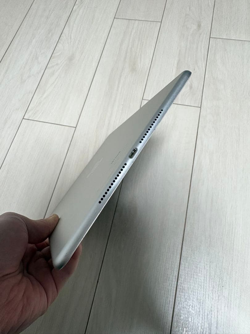 iPad Air2 32GB シルバー