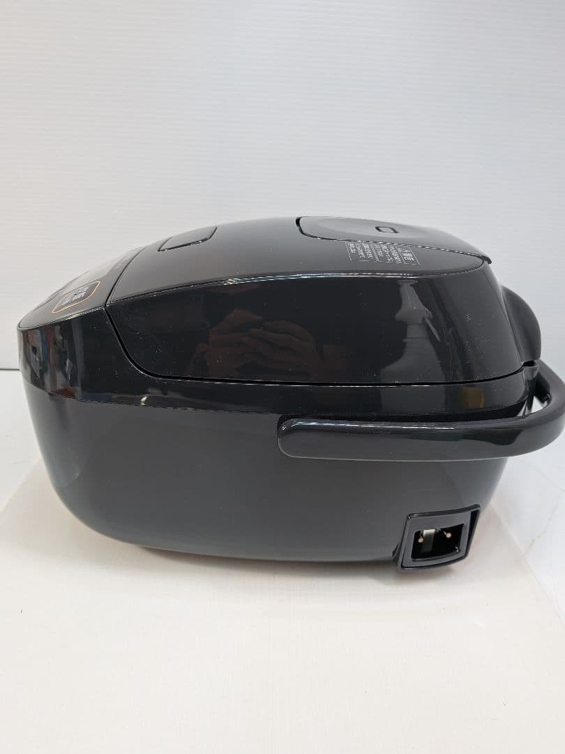 P664 象印 炊飯器 NL-BX05 極め炊き 2022年 3合炊き ブラック