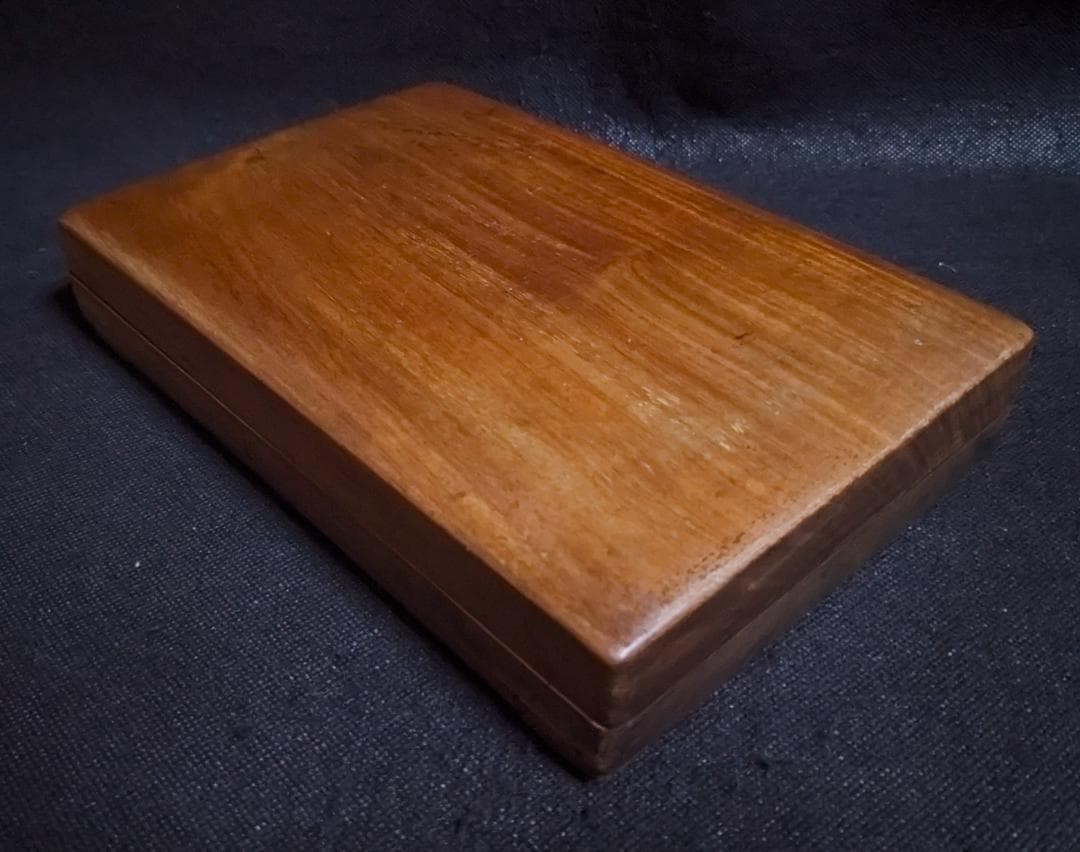 【端硯】◆火捺・馬尾紋・雲渦紋の馬肝色美石◆八吋◆唐木箱◆北嶺◆文革期◆検→端渓