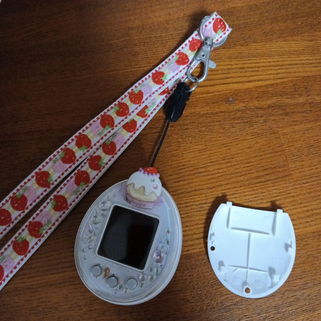 たまごっちピース(白)　ピアス