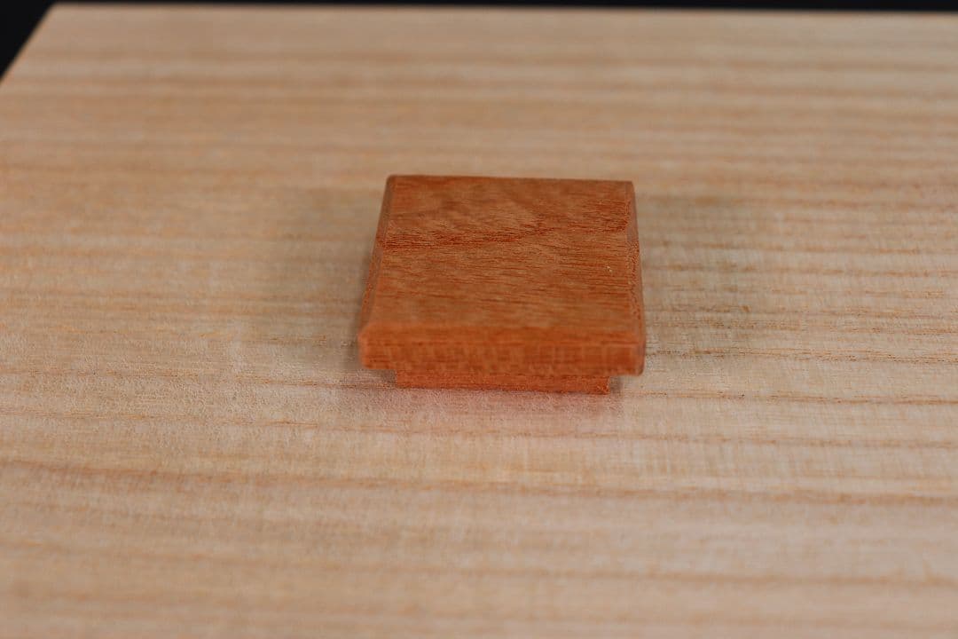 本物【新米の美味しさ長続き】米びつ10キロ用　一合升&すりきり板付き