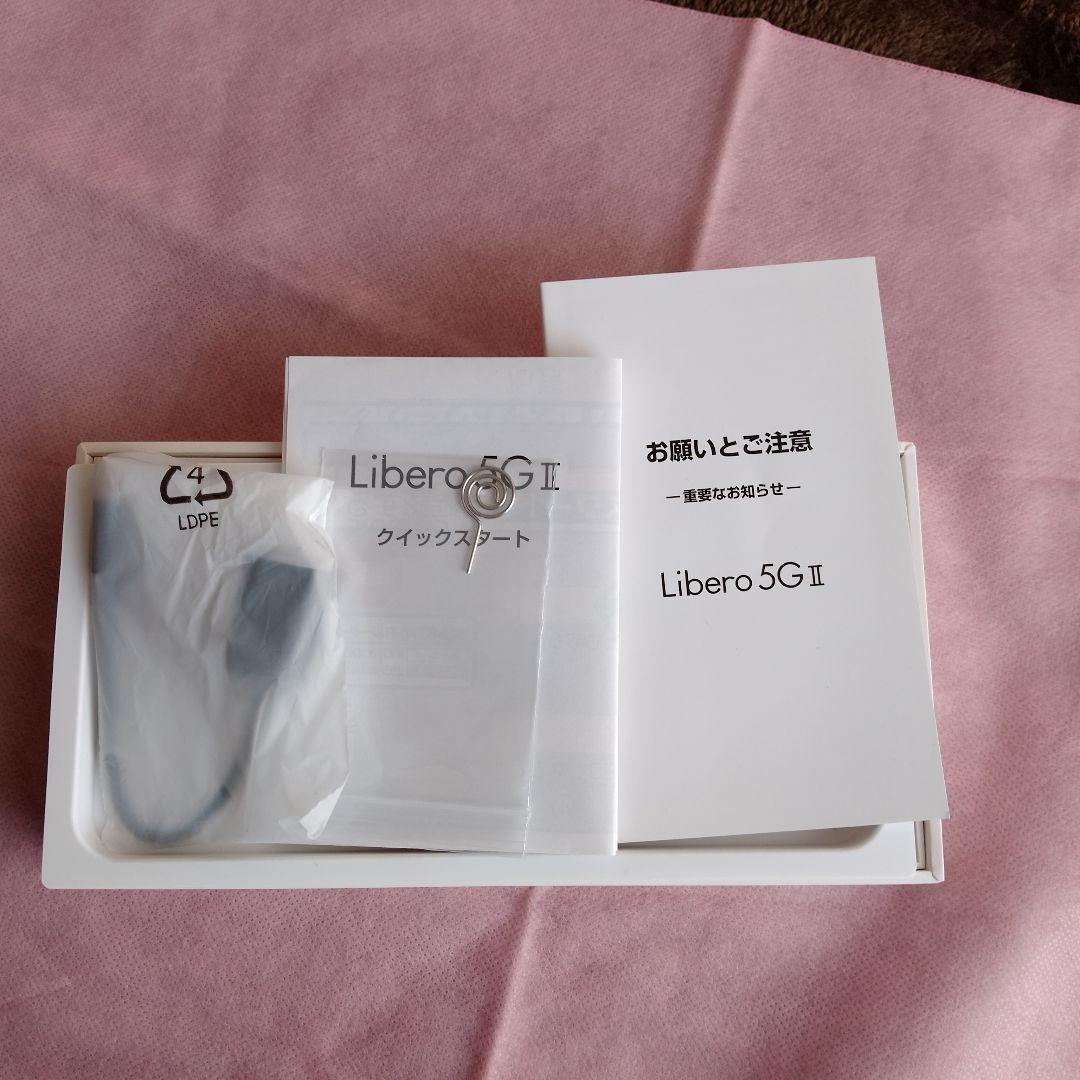 Libero 5G ll A103ZT スマホケース付き
