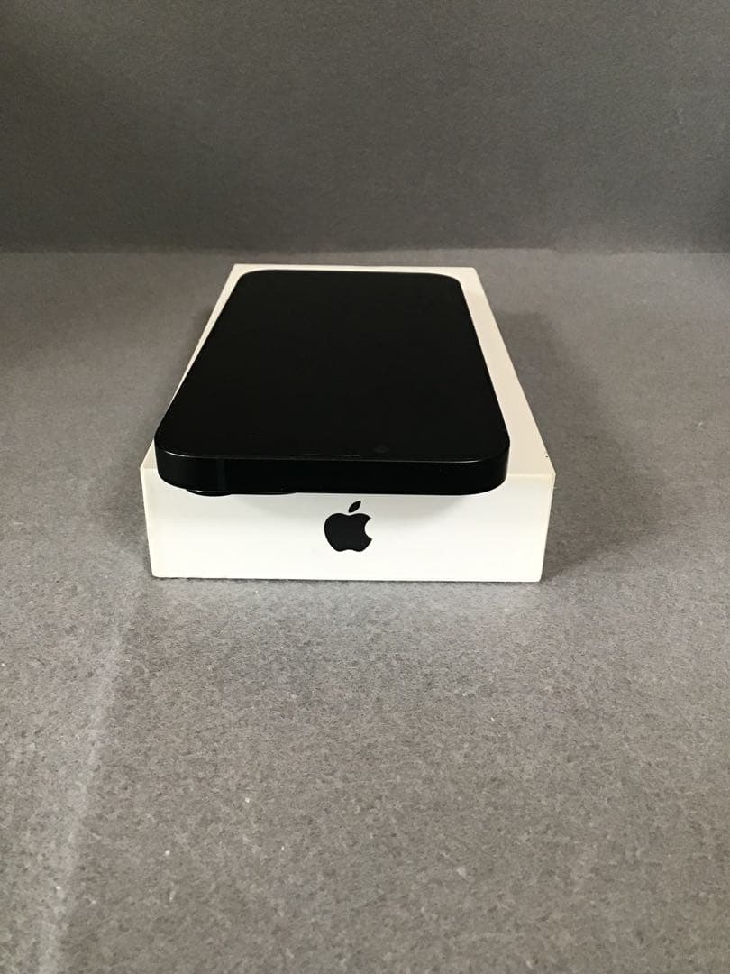 美品　国内版　SIMフリー　iPhone14 256GB ミッドナイト色