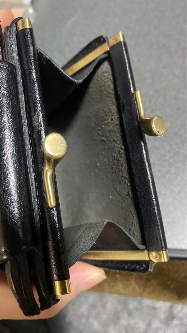 IL BISONTE 黒 レザー 財布