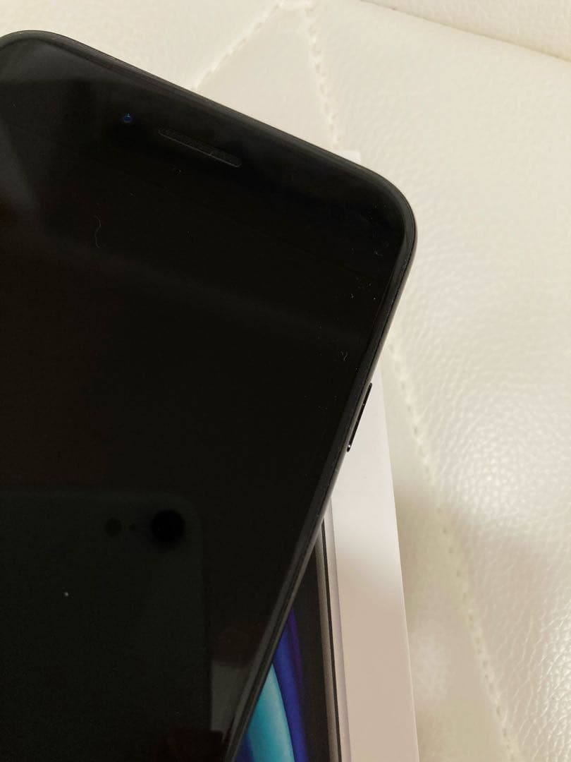iPhone se 2世代 ブラック64GB SIMフリー