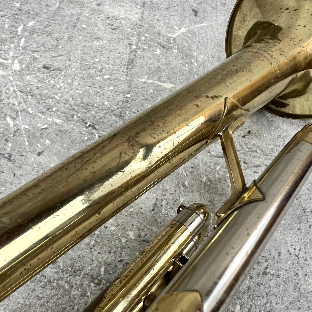 HUTTL トランペット ドイツ製 管楽器 ゴールドラッカー マウスピース付き