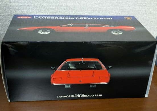 京商　ランボルギーニ　ウラッコP250 1:18 ミニカー