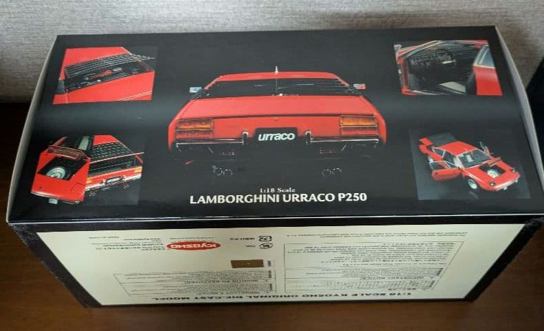 京商　ランボルギーニ　ウラッコP250 1:18 ミニカー