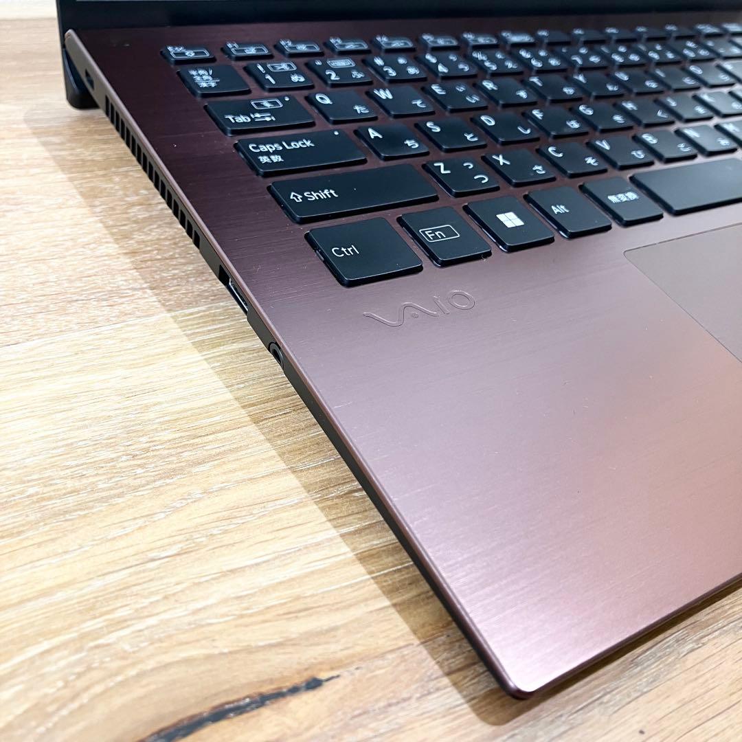 VAIO i7 32GB SSD1TBタッチWindows11ノートパソコン