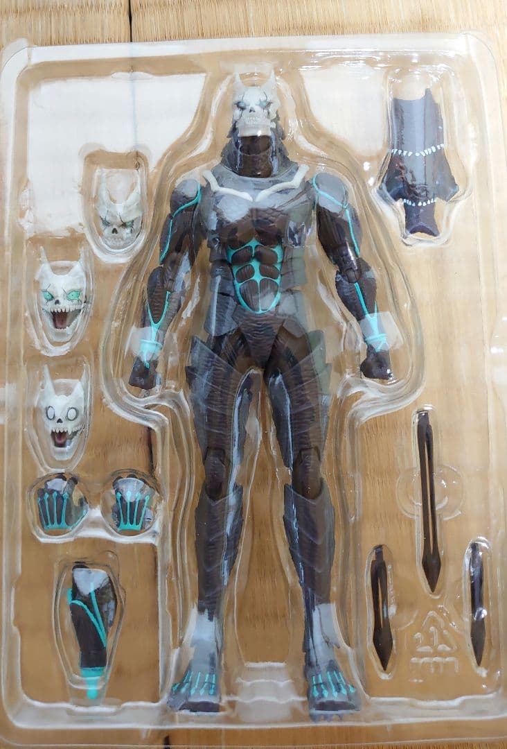 S.H.Figuarts 怪獣8号 　怪獣8号　亜白ミナ　市川レノ